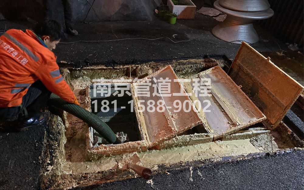 276仙鹤门饭店隔油池清理